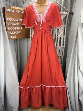 Vintage 70s Doni Girl of California Boho Rust Red Maxi Dress with Lace Trim | 9